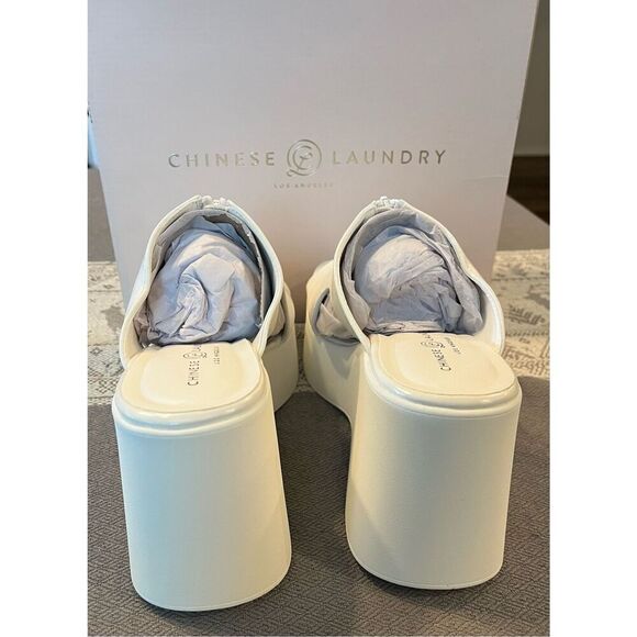 Chinese Laundry Women's Taysha Wedge Sandal - Picture 4 of 7